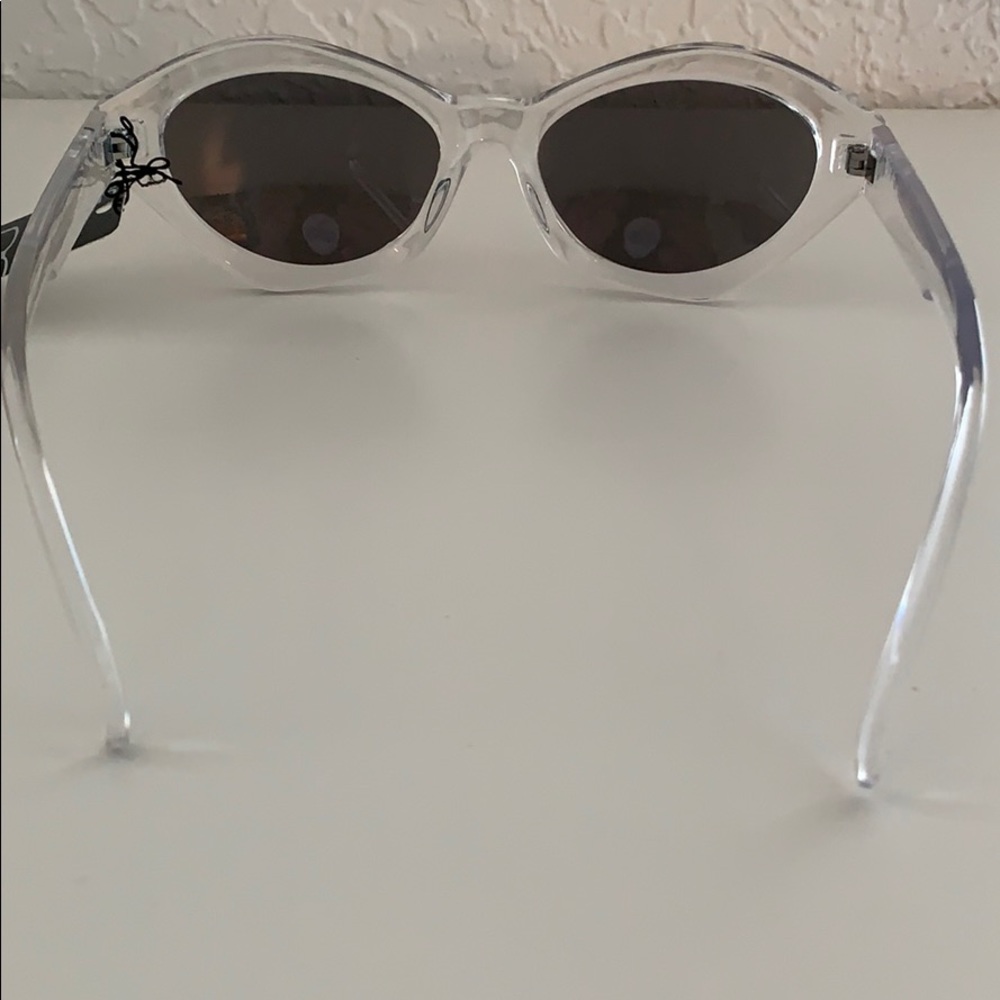 🆕 🆑 SUNGLASSES - Picture 3 of 7